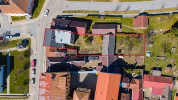 Prodej nájemního domu 196 m², Černovice