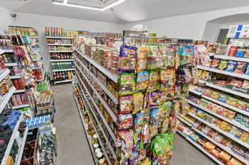 Prodej obchodních prostor 74 m², Chýnice