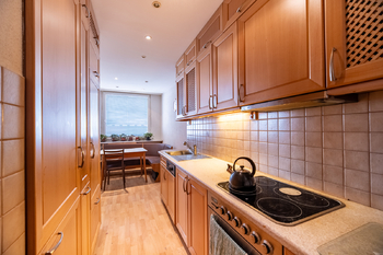 Kuchyně - Prodej bytu 4+1 v osobním vlastnictví 82 m², Praha 8 - Bohnice