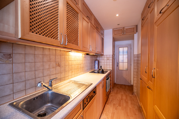 kuchyně - Prodej bytu 4+1 v osobním vlastnictví 82 m², Praha 8 - Bohnice