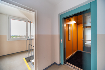 Výtah - Prodej bytu 4+1 v osobním vlastnictví 82 m², Praha 8 - Bohnice