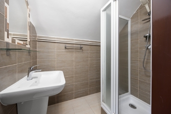 Prodej ubytovacího zařízení 435 m², Hřensko