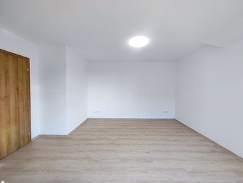 Pokoj - Pronájem bytu 1+1 v osobním vlastnictví 56 m², Ostrava