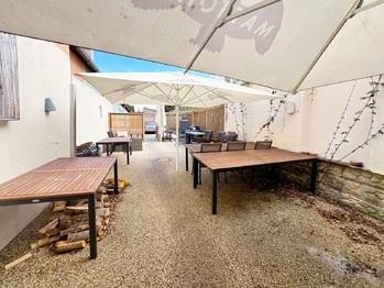 Prodej nájemního domu 1880 m², Praha 8 - Ďáblice