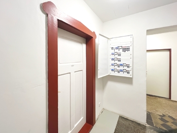 Prodej nájemního domu 1880 m², Praha 8 - Ďáblice