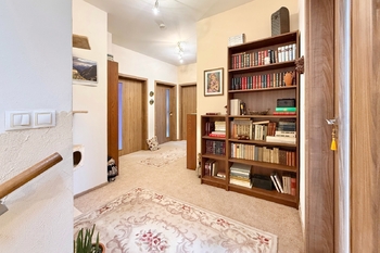 Prodej domu 190 m², Praha 9 - Kbely
