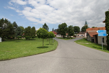 Prodej pozemku 312 m², Činěves