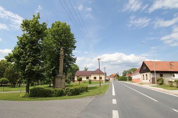 Prodej pozemku 312 m², Činěves