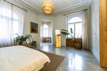 Ložnice - Pronájem bytu 2+1 v osobním vlastnictví 121 m², Praha 5 - Malá Strana