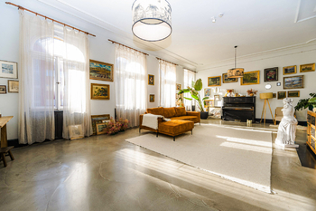 Obývací pokoj - Pronájem bytu 2+1 v osobním vlastnictví 121 m², Praha 5 - Malá Strana