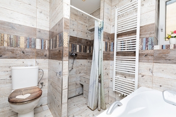 Koupelna - Prodej domu 78 m², Bříza