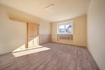 obyvací pokoj - Prodej domu 118 m², Pozořice