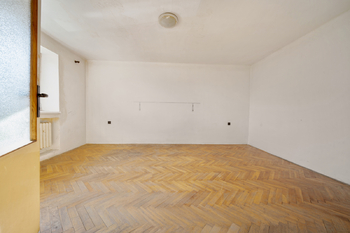 ložnice 2NP - Prodej domu 118 m², Pozořice