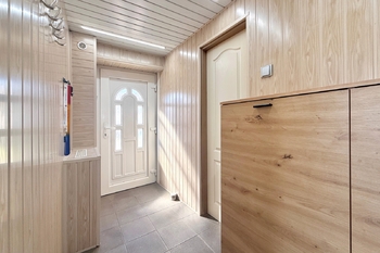 Prodej domu 193 m², Vykáň