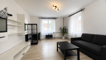 Prodej domu 193 m², Vykáň