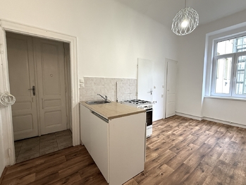 Prodej bytu 1+1 v osobním vlastnictví 37 m², Praha 10 - Vršovice