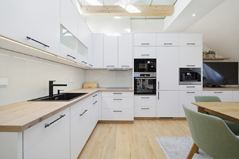 Prodej bytu 5+kk v osobním vlastnictví 194 m², Karlovy Vary