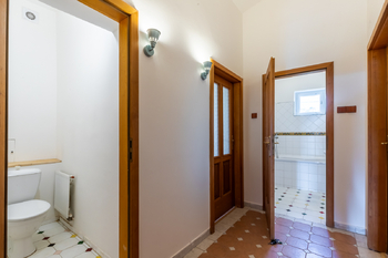 Prodej obchodních prostor 403 m², Praha 10 - Hostivař