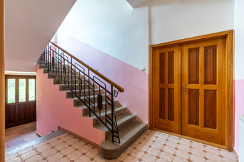 Prodej obchodních prostor 403 m², Praha 10 - Hostivař