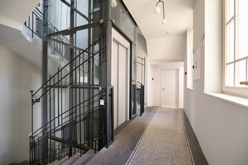 Prodej bytu 1+kk v osobním vlastnictví 26 m², Praha 2 - Nové Město