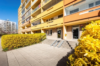 Prodej bytu 3+1 v osobním vlastnictví 76 m², Praha 5 - Stodůlky