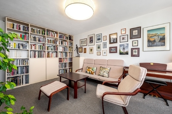 Prodej bytu 3+1 v osobním vlastnictví 76 m², Praha 5 - Stodůlky