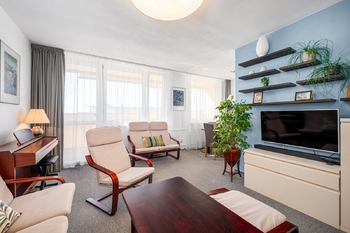 Prodej bytu 3+1 v osobním vlastnictví 76 m², Praha 5 - Stodůlky