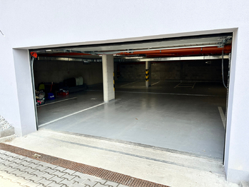 Pronájem garážového stání, Kladno