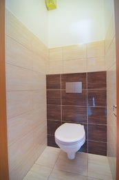 Toaleta - Prodej bytu 3+kk v osobním vlastnictví 94 m², Břeclav