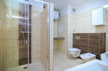 Koupelna - Prodej bytu 3+kk v osobním vlastnictví 94 m², Břeclav