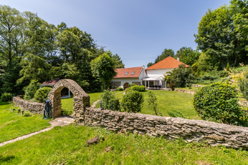 Prodej ubytovacího zařízení 786 m², Sloupnice