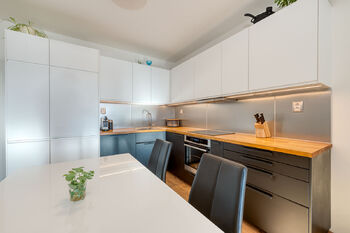 Prodej bytu 3+kk v osobním vlastnictví 90 m², Praha 4 - Modřany