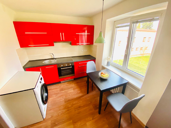Pronájem bytu 1+1 v osobním vlastnictví 32 m², Vsetín