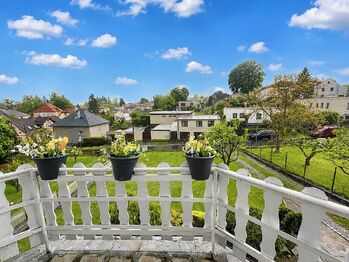 2NP - Výhled z balkónu u ložnice - Prodej domu 197 m², Nový Bor