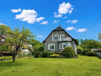 Pohled na RD ze zahrady - Prodej domu 197 m², Nový Bor 