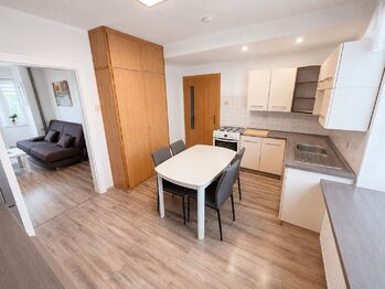 1NP - kuchyně s jídelnou - Prodej domu 197 m², Nový Bor