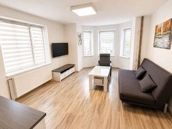 1NP - obývací pokoj - Prodej domu 197 m², Nový Bor