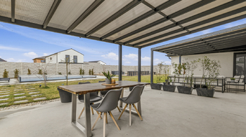 Prodej domu 264 m², Dobřejovice