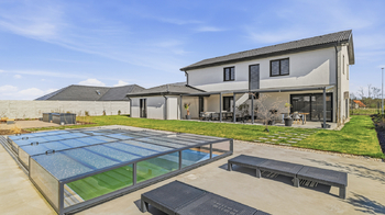 Prodej domu 264 m², Dobřejovice