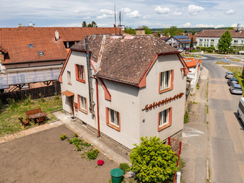 Prodej domu 196 m², Chrást