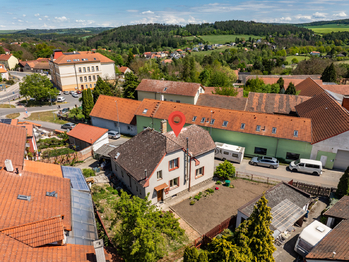 Prodej domu 196 m², Chrást