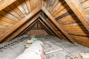 Prodej domu 196 m², Chrást
