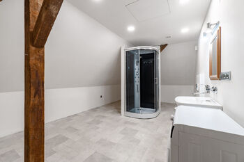 Prodej domu 196 m², Chrást
