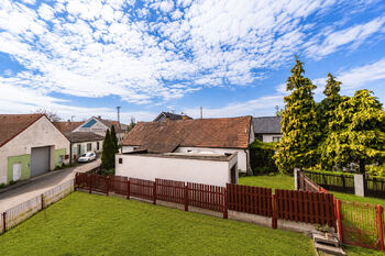 Prodej domu 196 m², Chrást