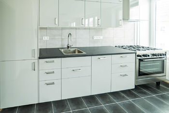 Kuchyně. - Pronájem bytu 2+kk v osobním vlastnictví 61 m², Jindřichův Hradec 