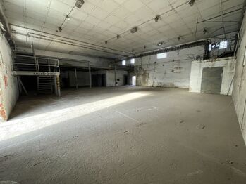 Prodej výrobních prostor 1500 m², České Budějovice