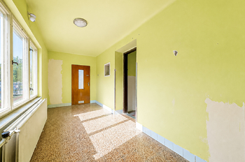 Veranda - vstup do domu - Prodej domu 236 m², Kroměříž