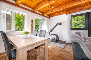 pokoj 1.NP - Prodej chaty / chalupy 52 m², Borovnice