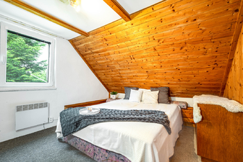 ložnice 2.NP - Prodej chaty / chalupy 52 m², Borovnice