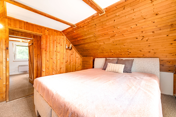 pokoj 2.NP - Prodej chaty / chalupy 52 m², Borovnice